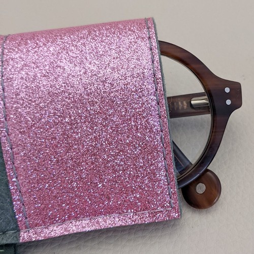 Etui à lunettes